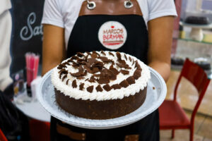 Torta Chocolate Belga com Chantilly