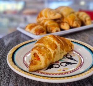 Croissant Peito de Peru Defumado c/Queijo Cuia