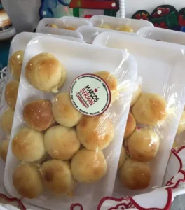 Pães de batata com Queijo Cuia (Bandeja com 3)(Produção Diária)